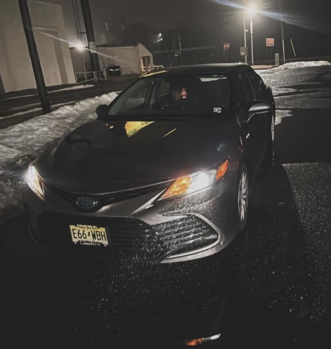 Toyota Camry LE Hybrid